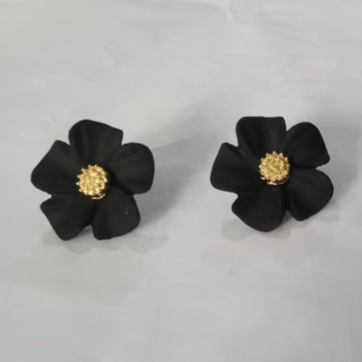 Black Flower - Earring Style 1