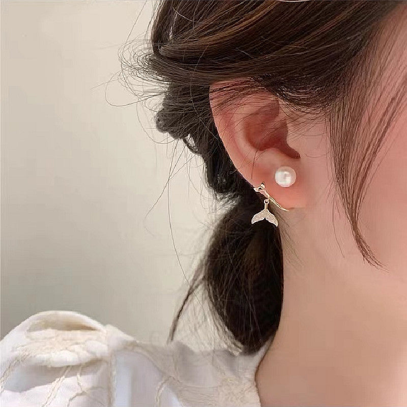 Pearl Fish Tail - Earrings