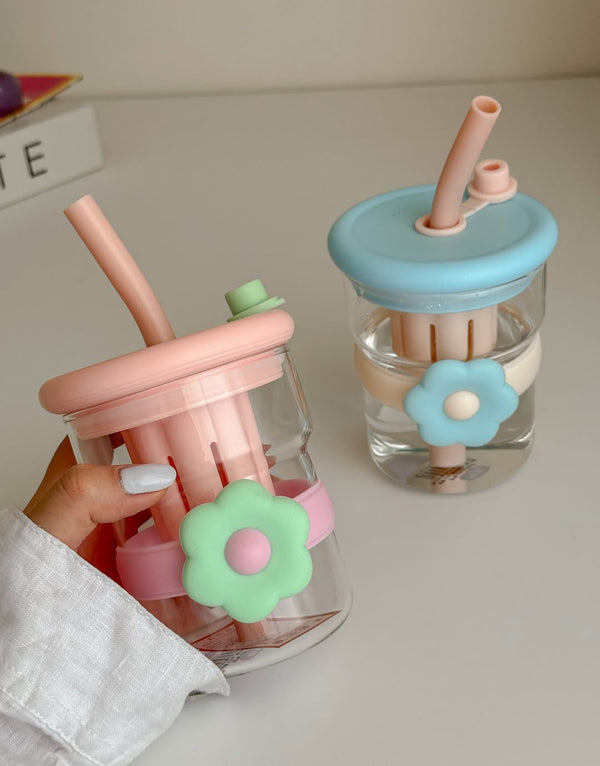 Cutesy Flower- Glass Sipper