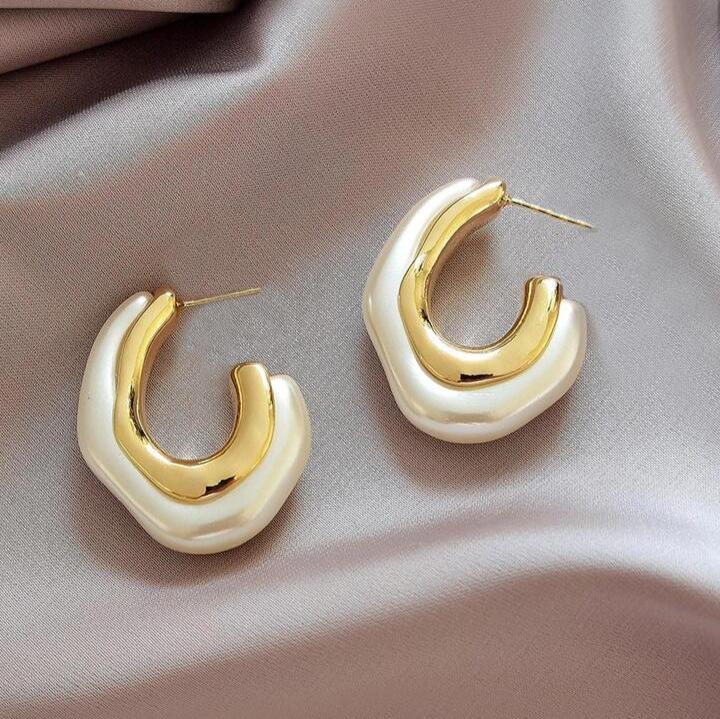 White & Gold Glam - Earring