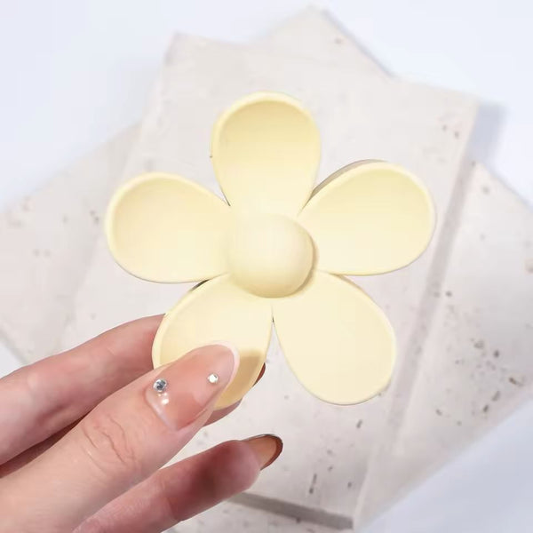 Pale Yellow Flower - Hair Claw