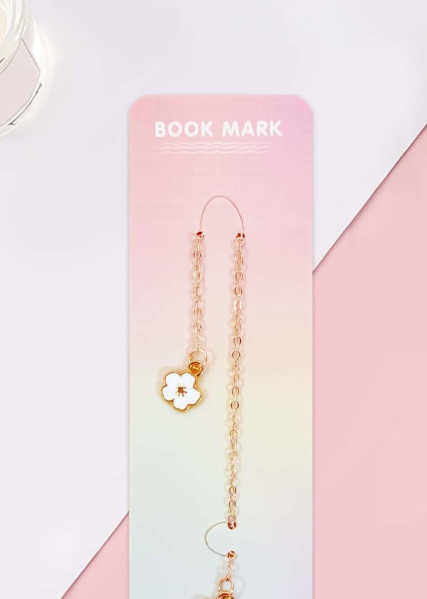 Daisy Flower Dangling -  Bookmark