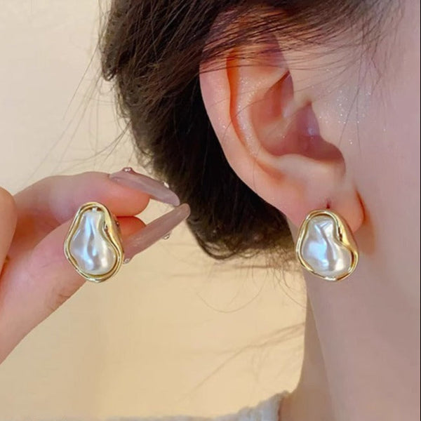 Luxury Pearl Gold  - Earring