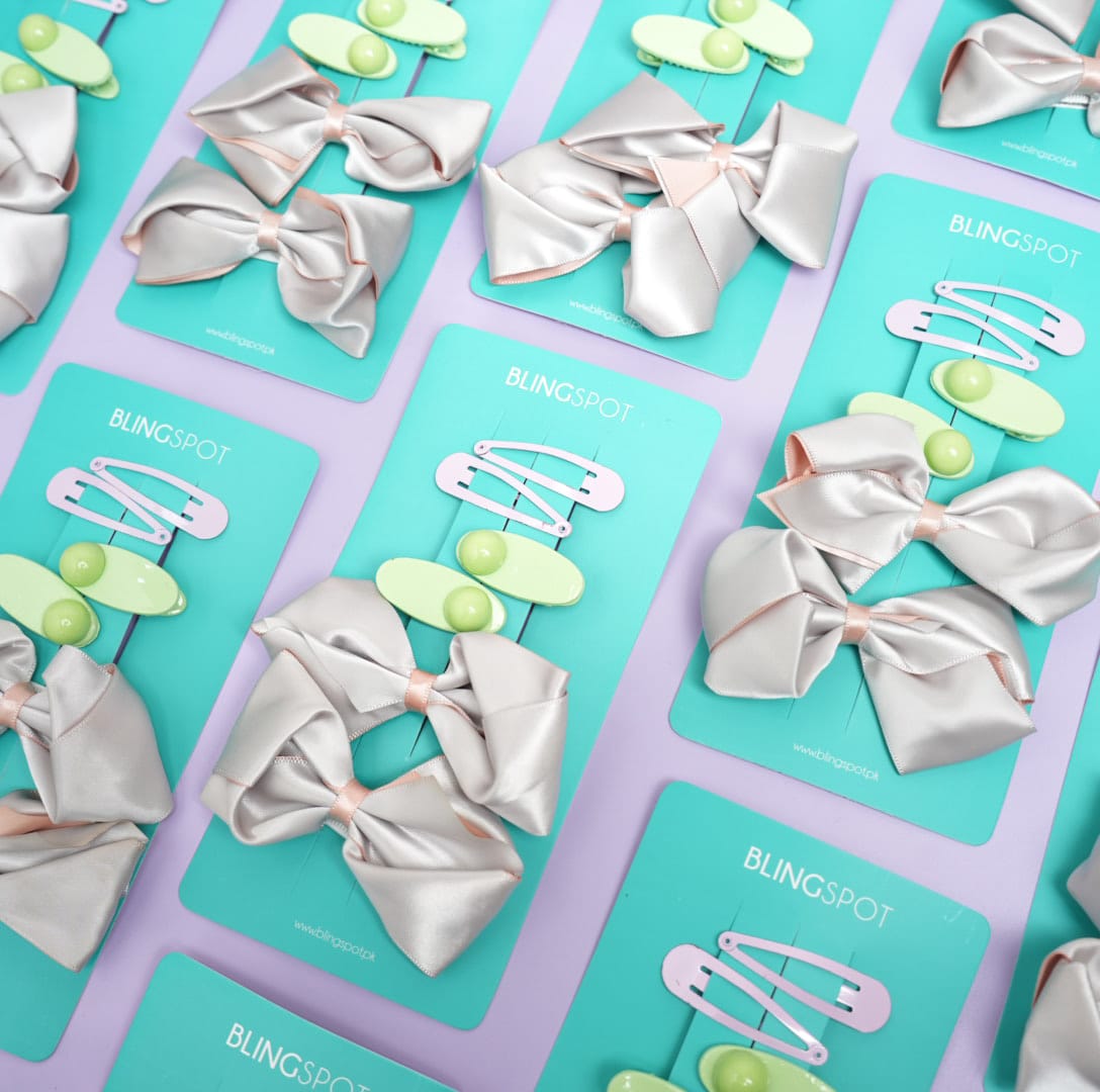 BLINGSPOT - Mixed Cuties &amp; Bow Hair Clip Set Style 4