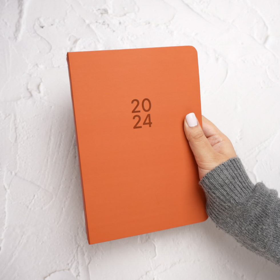 MOCHA - 2024 DATED YEARLY PLANNER