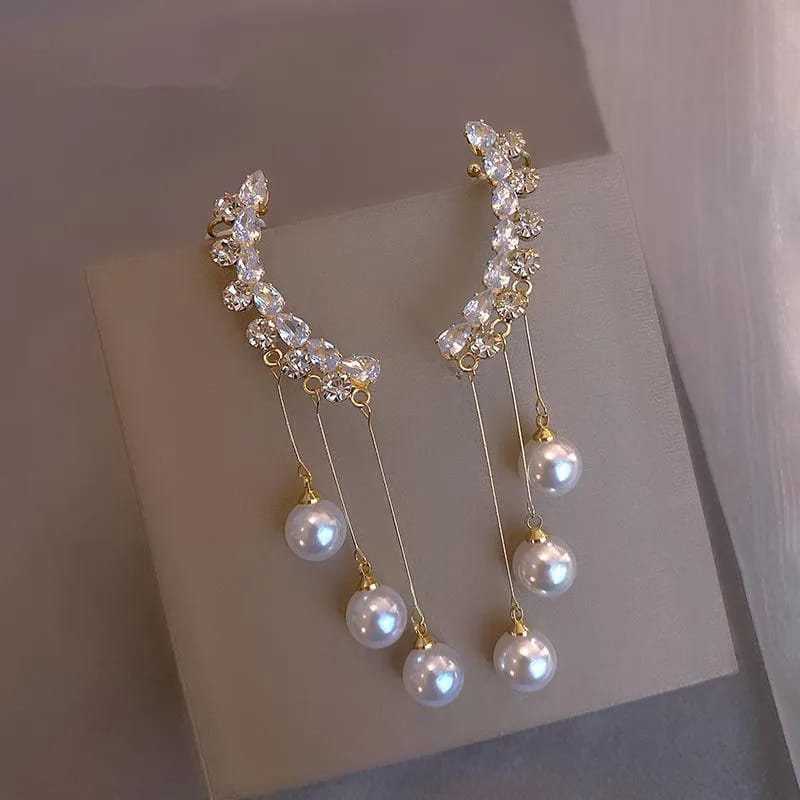 Dangling Sparkle & Pearl - Earrings