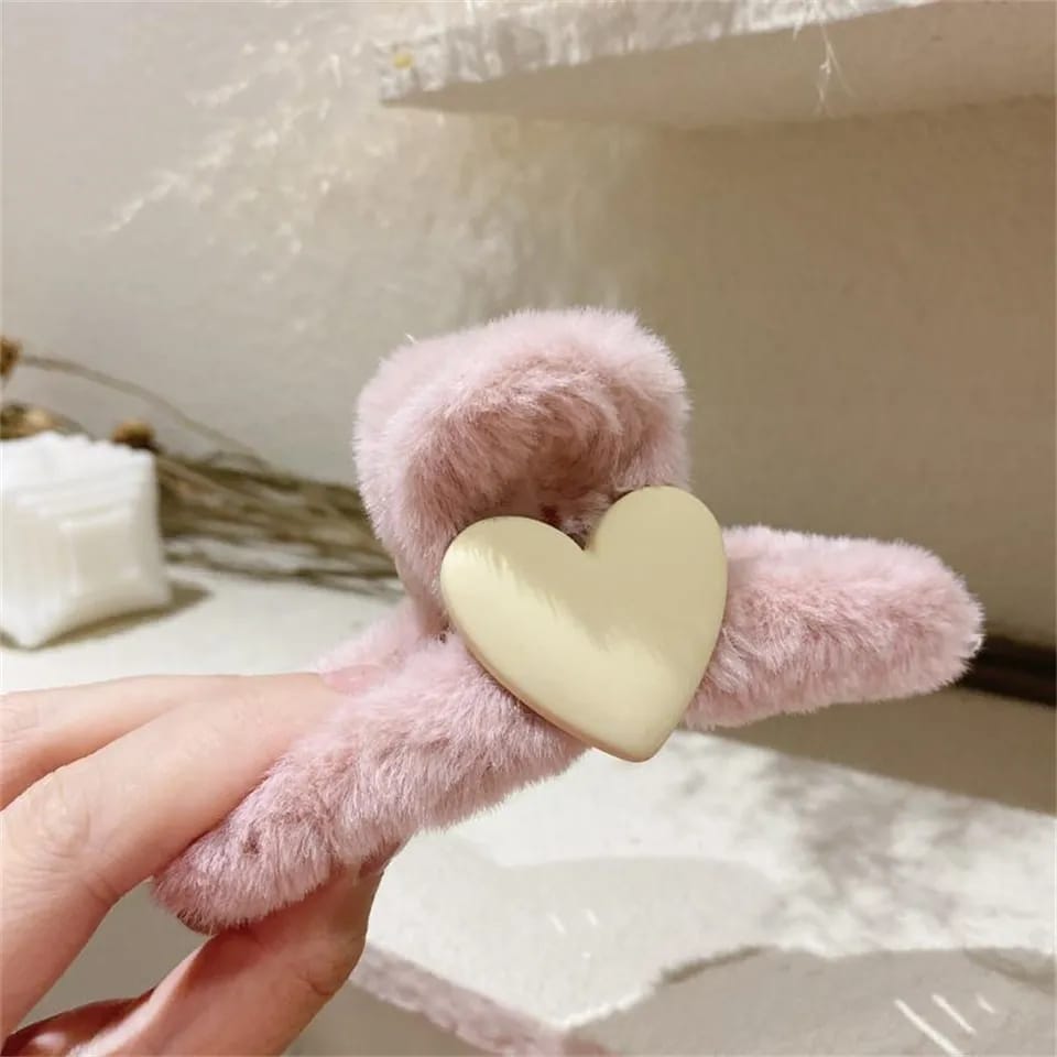 Fuzzy Heart - Hair Claw