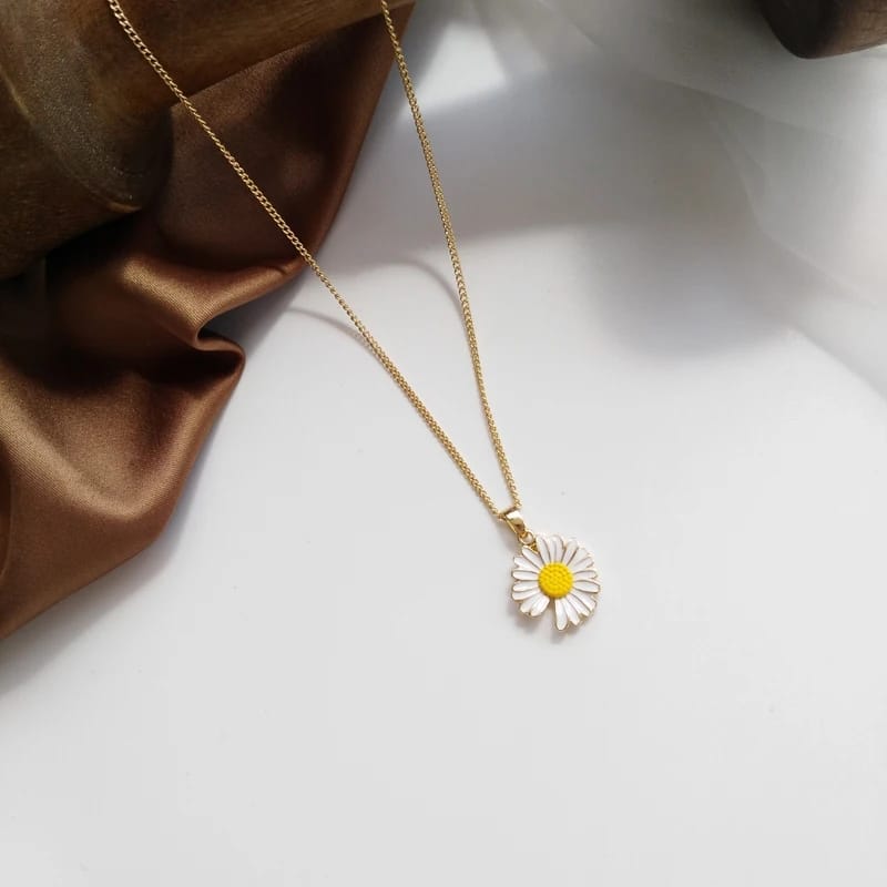 Daisy - Necklace