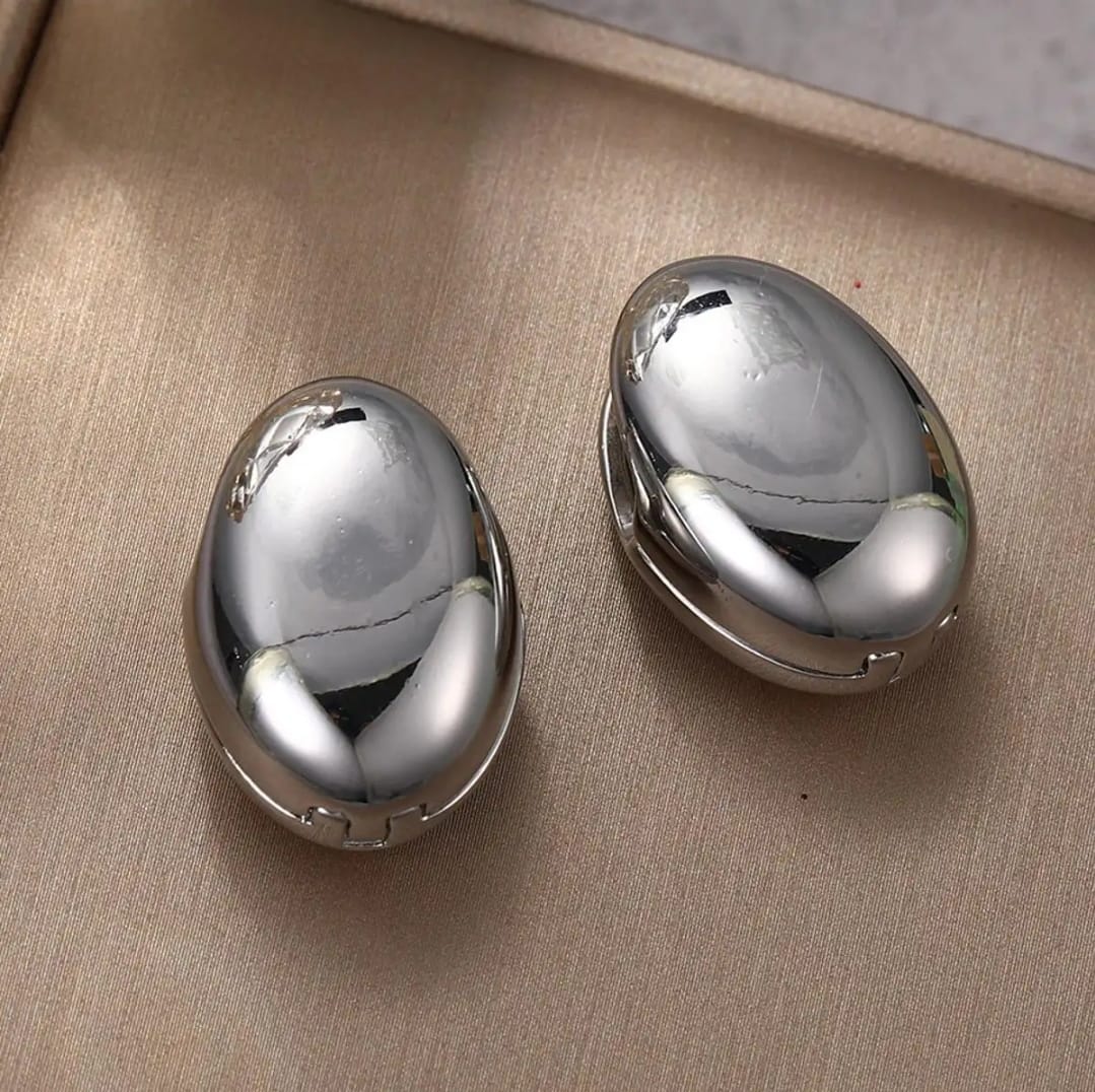 Silver Oval - Earrings