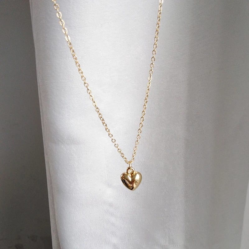 Dangling Heart - Necklace