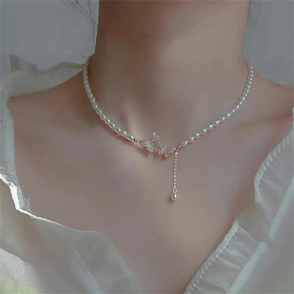 Butterfly Pearls - Necklace