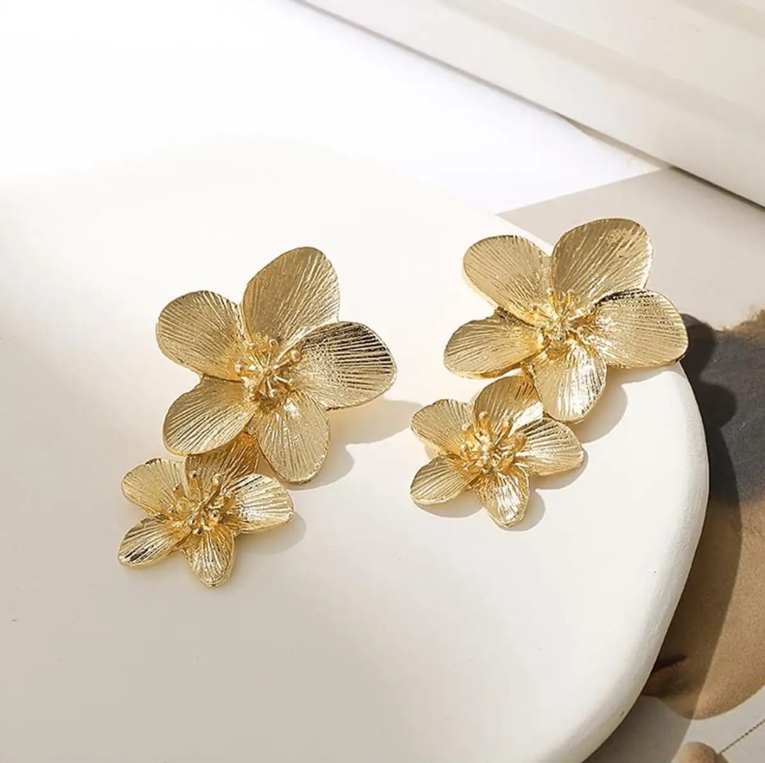 Gold Flower - Earrings