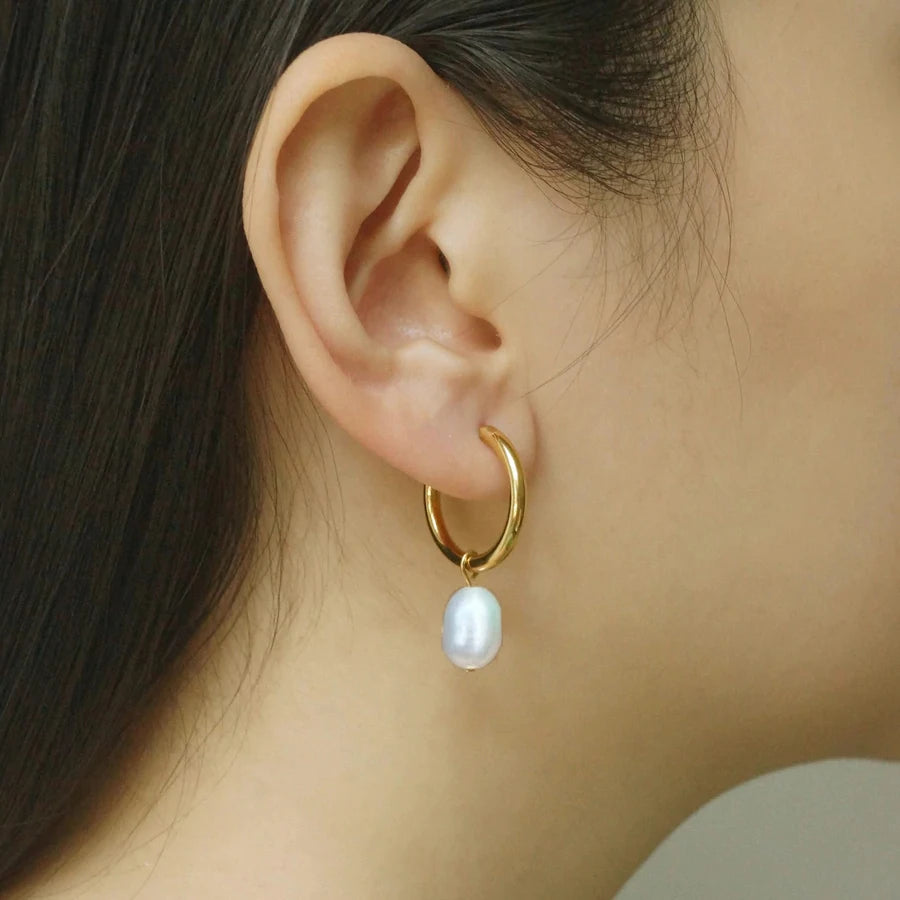 White Stone Gold - Earrings Style 2