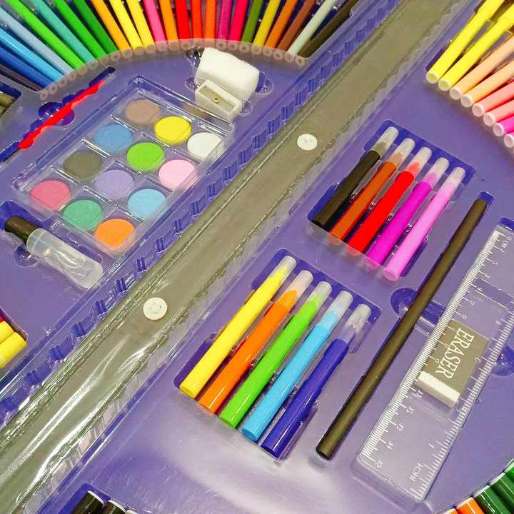 Artist Painting Drawing Set Of 153 - The Blingspot Studio