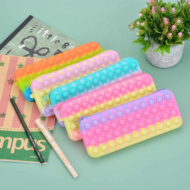 Pop It Rainbow - Pouch