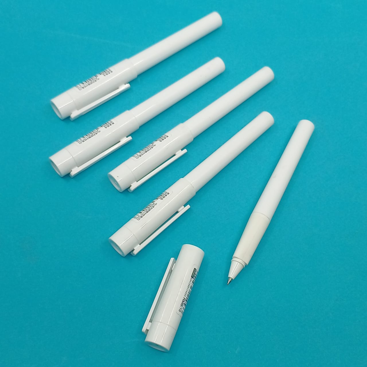 White ball pen Clearance