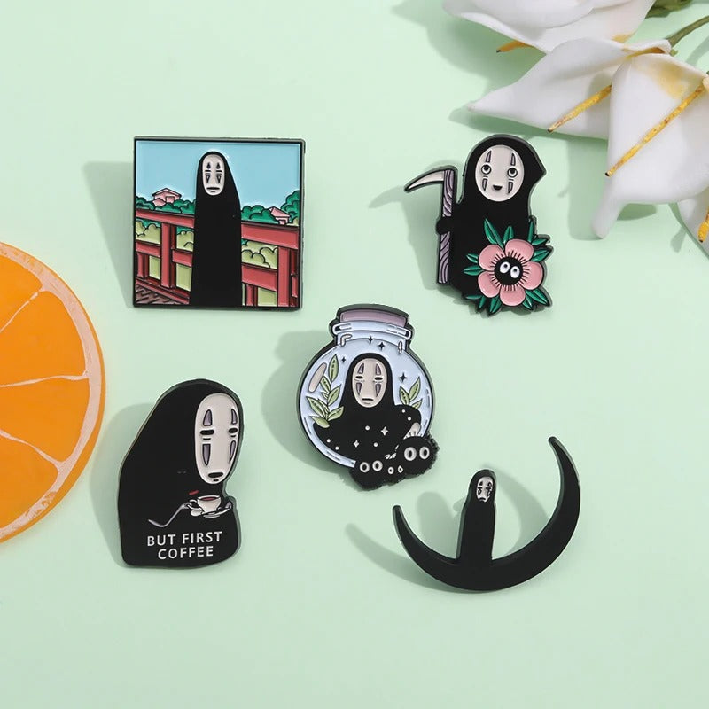 No Face Totoro - Enamel Pin