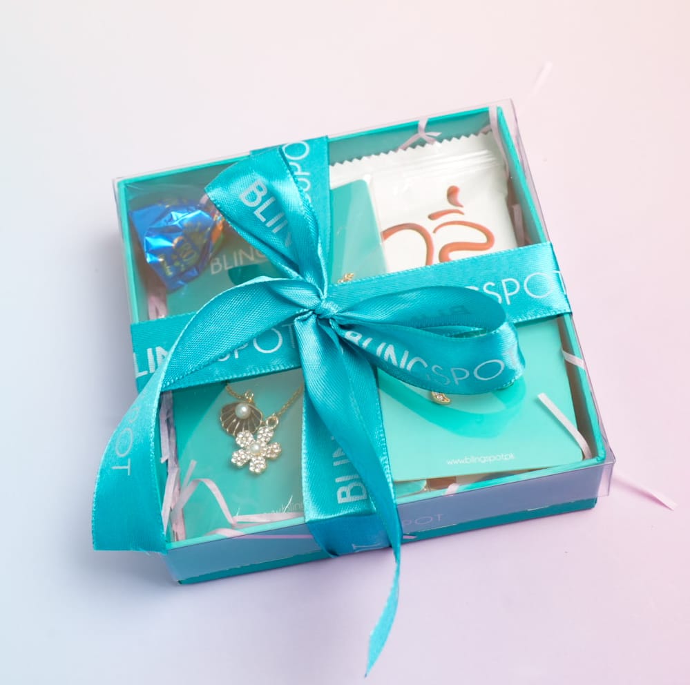 Gift Box 13 - Happy Deal
