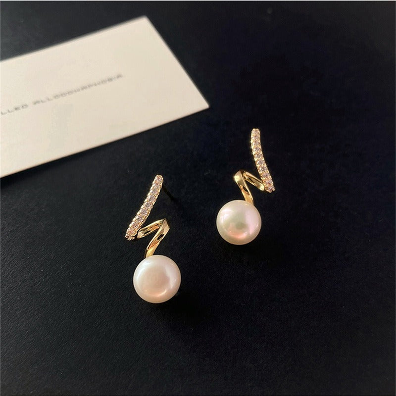 Pearl Zig Zag - Earrings