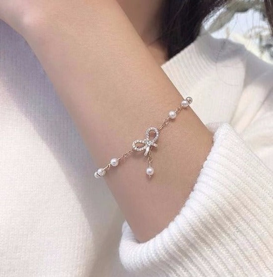 Bow Pearl Charm - Bracelet