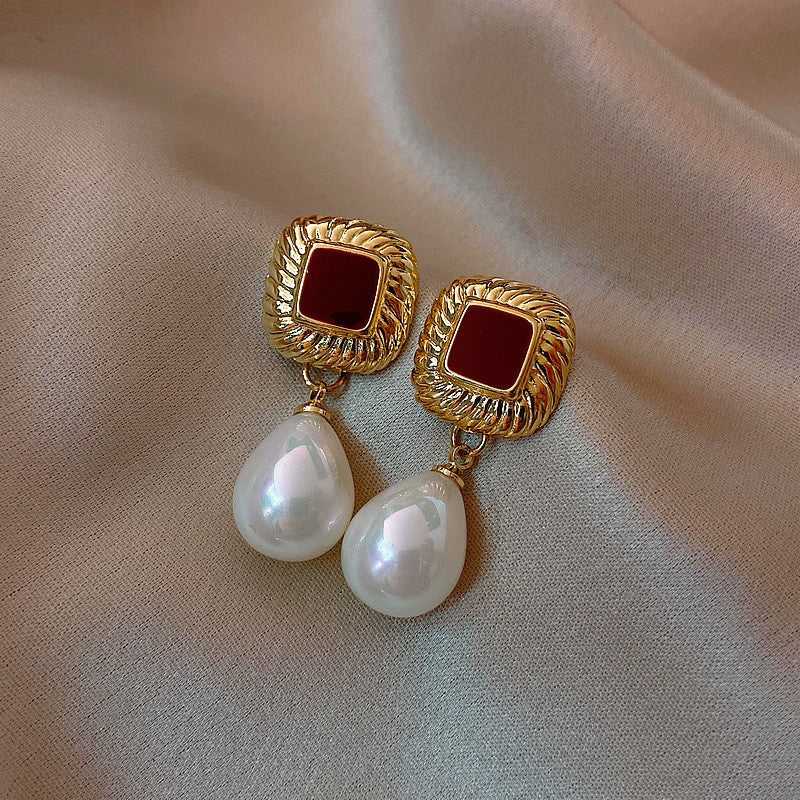 Elegant Pearl Gold - Earrings