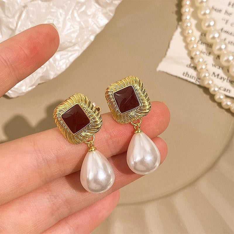 Elegant Pearl Gold - Earrings