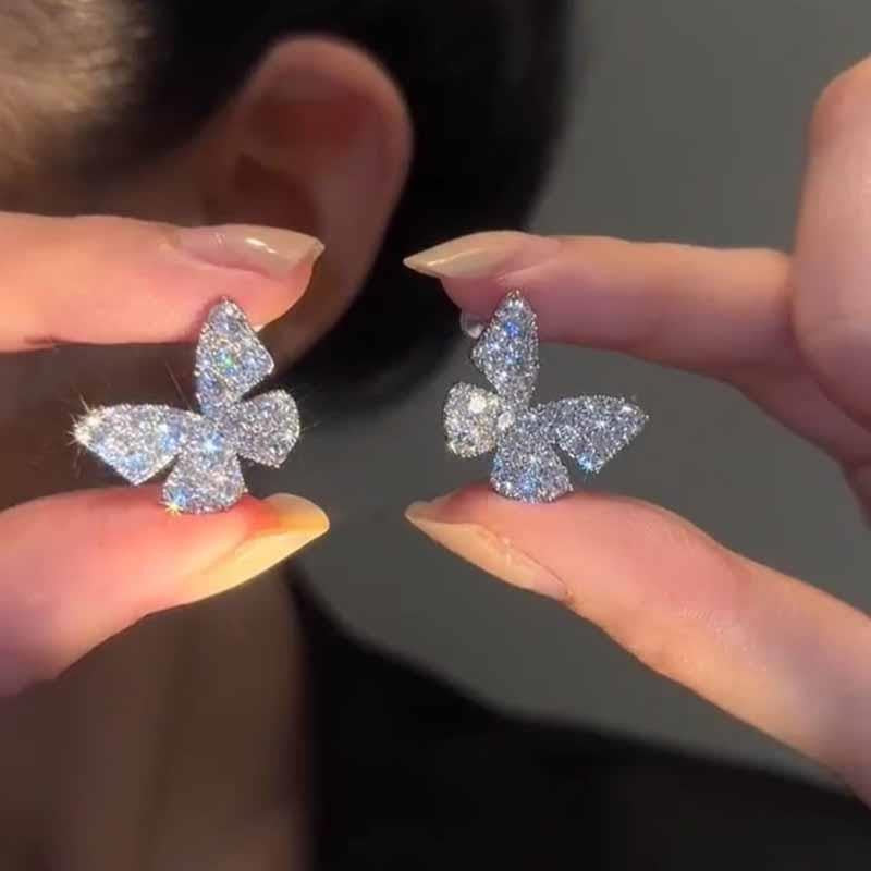 Blingy Butterfly - Earrings