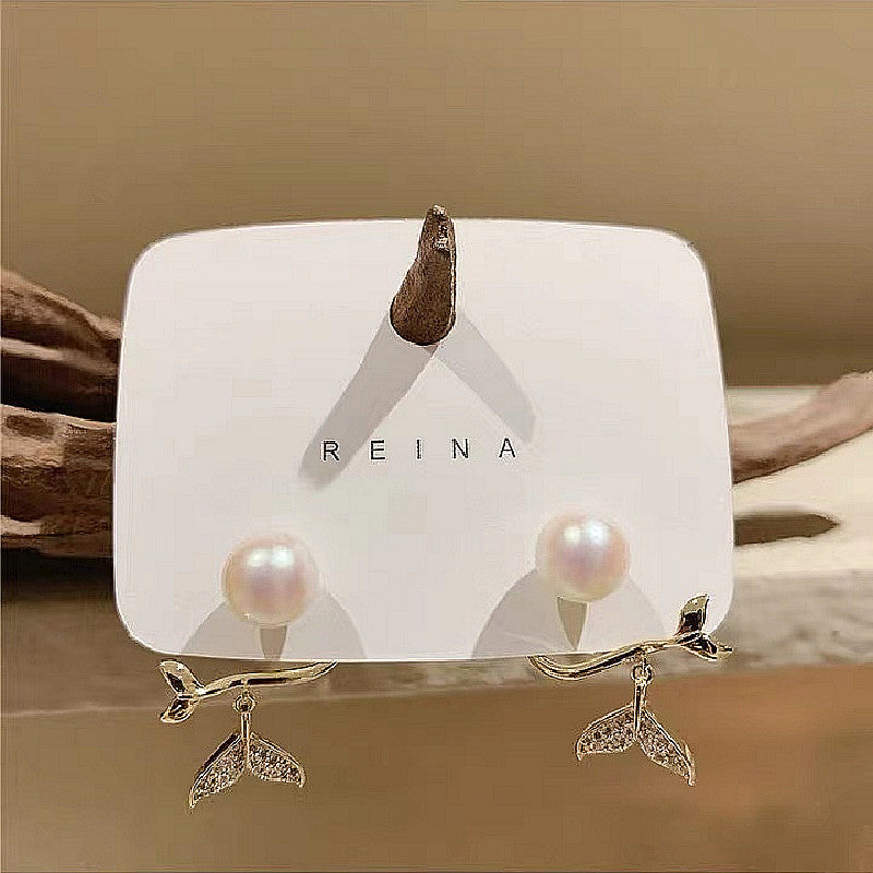 Pearl Fish Tail - Earrings