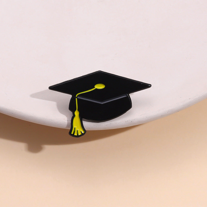 Graduation Hat - Enamel Pin