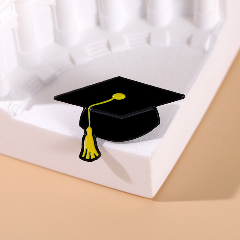 Graduation Hat - Enamel Pin