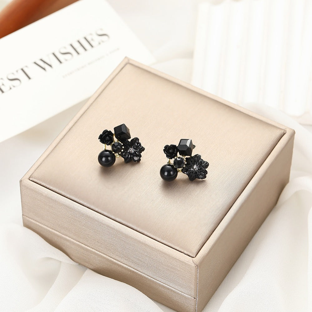 Black Crystal Flowers - Earrings
