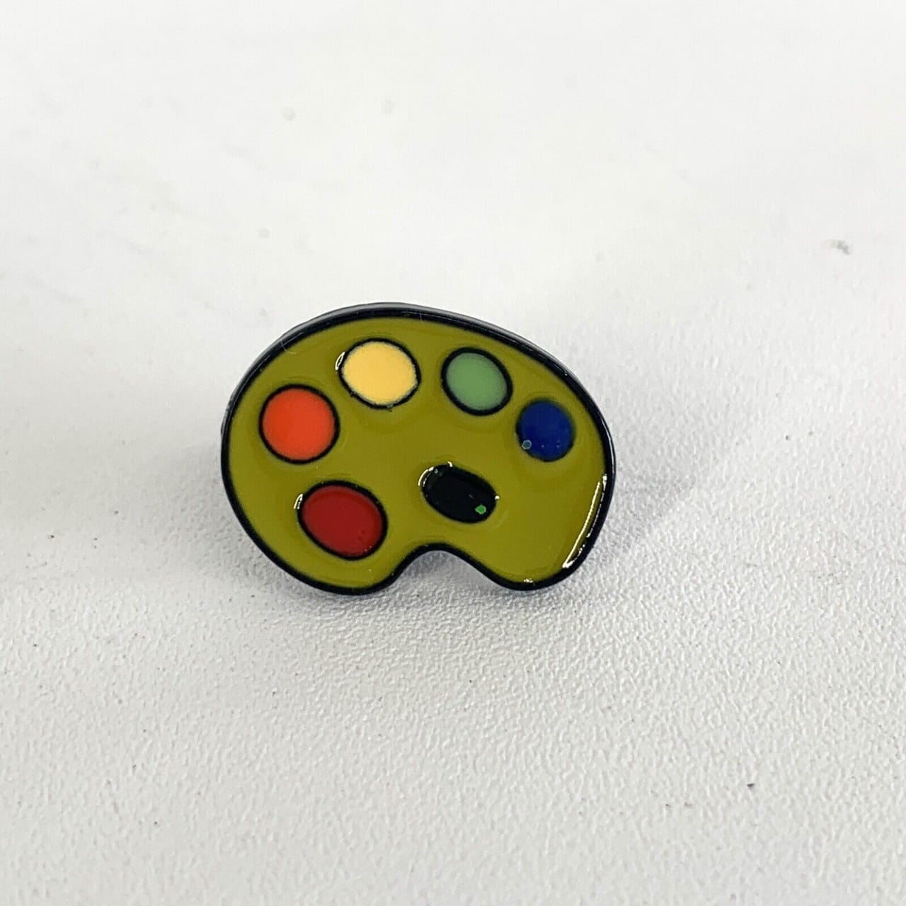 Artist Palette - Enamel Pin