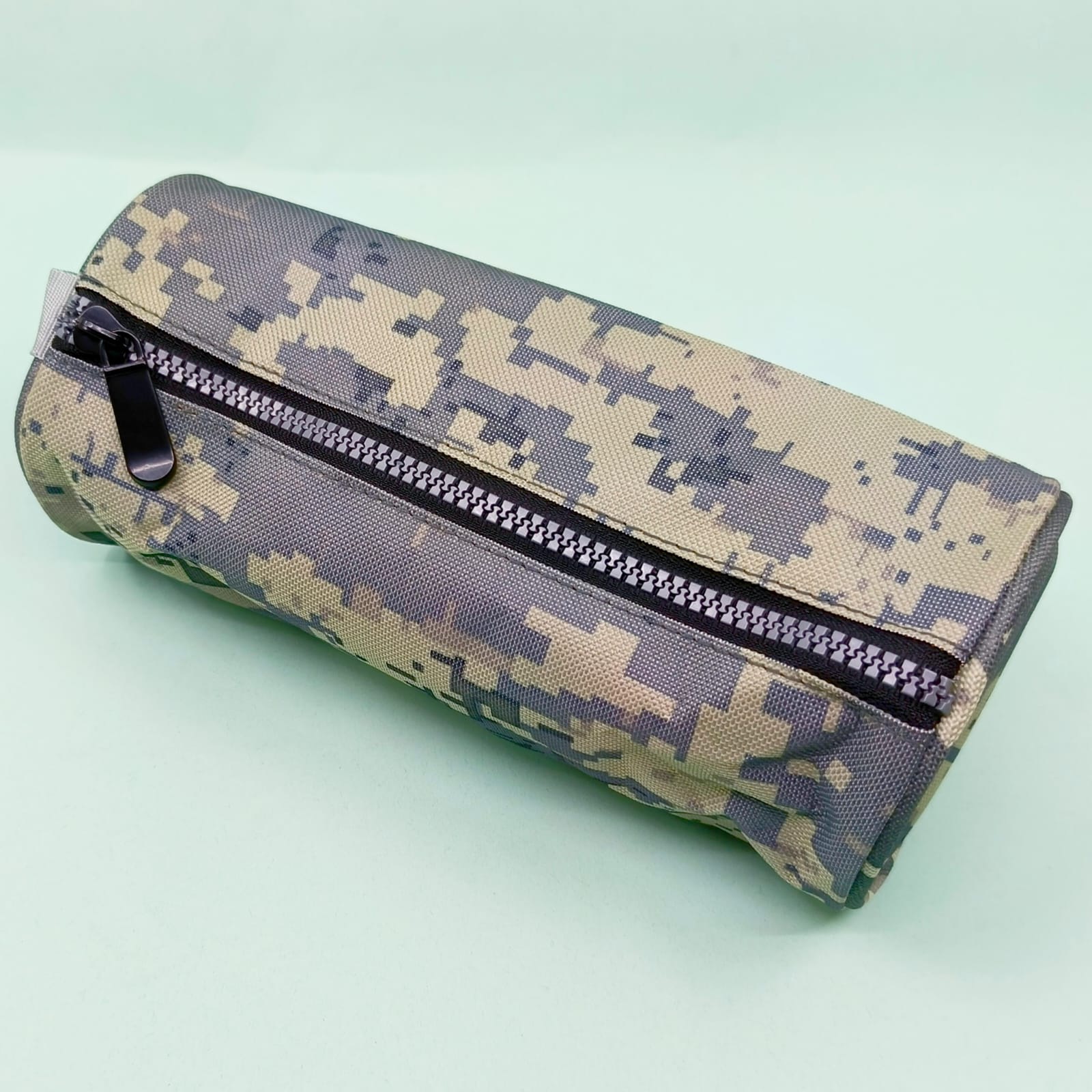 Sporty Zipper - Large Pouch Style 2