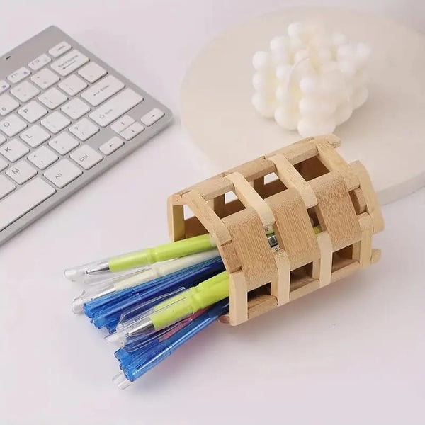 Elegant Wood Round - Pen  Holder