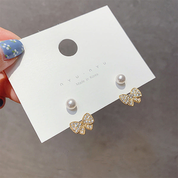 Blinky Bow Pearl  - Earring
