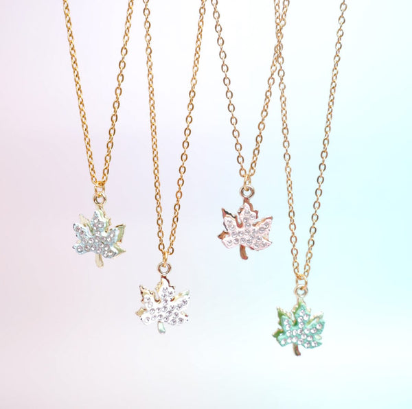 Blinky Maple Leaf - Necklace