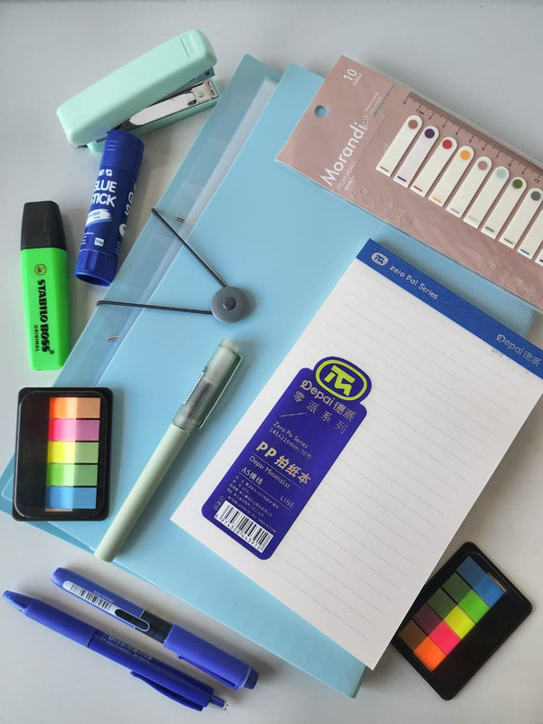 Desk Essentials - Happy Deal 1
