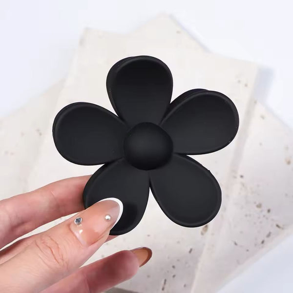 Black Flower - Hair Claw