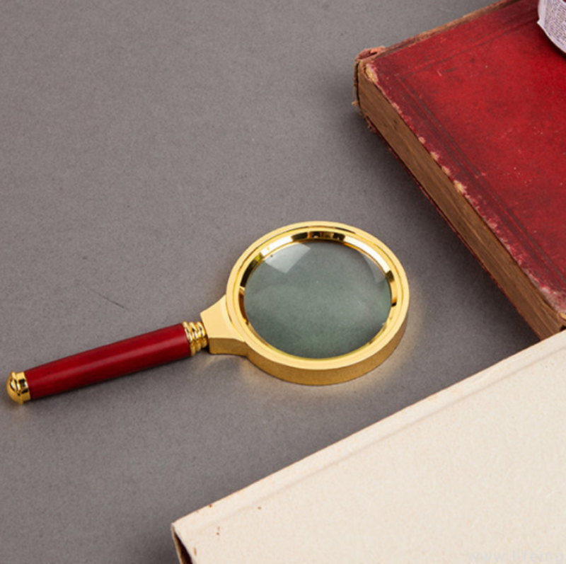 M&G Gold - Magnifying Glass