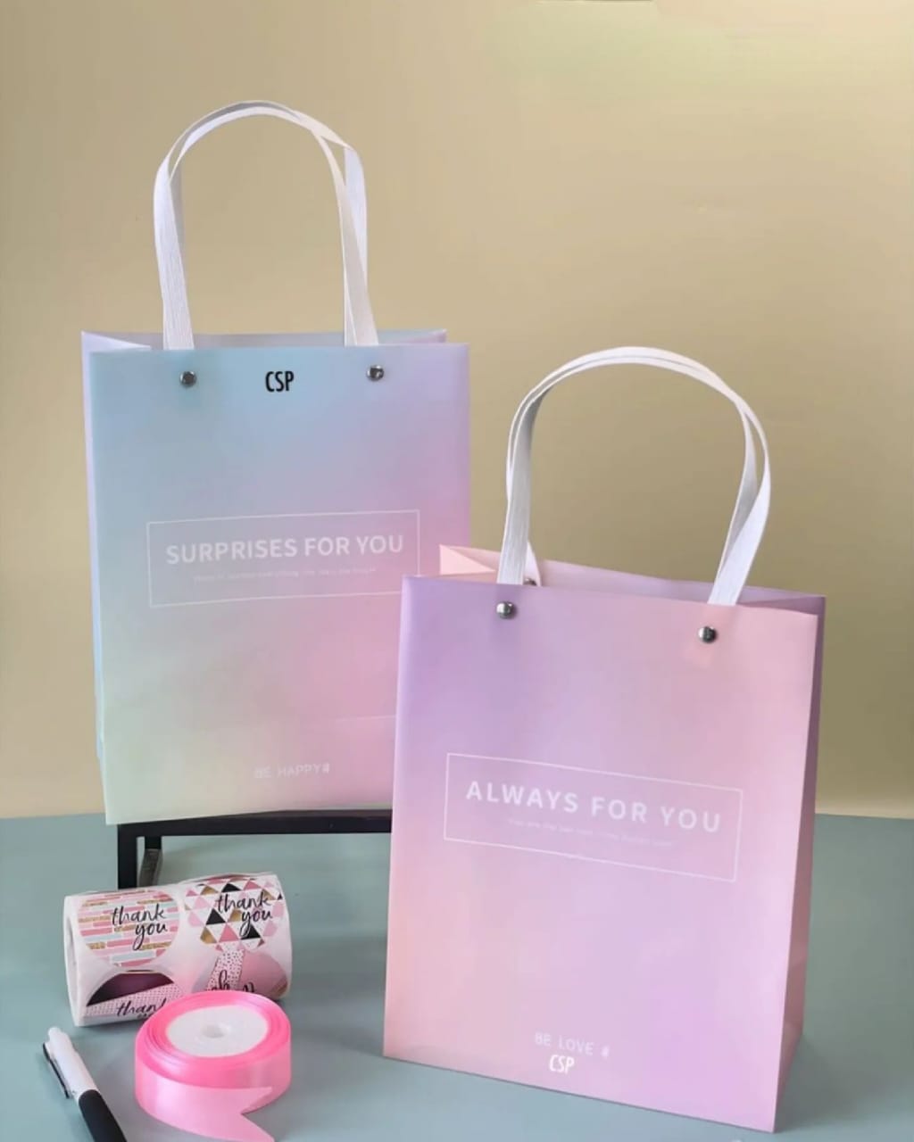 Gradient Quotation Medium - Gift Bag