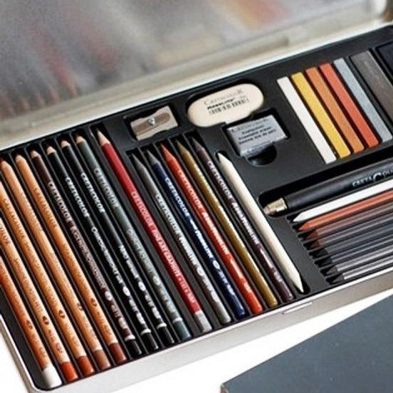Cretacolor Ultimo Drawing Set Of 35 Pcs In Tin Box.