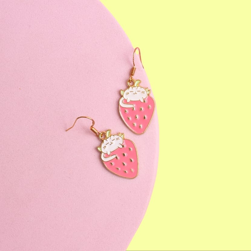 Strawberry Cat - Earrings