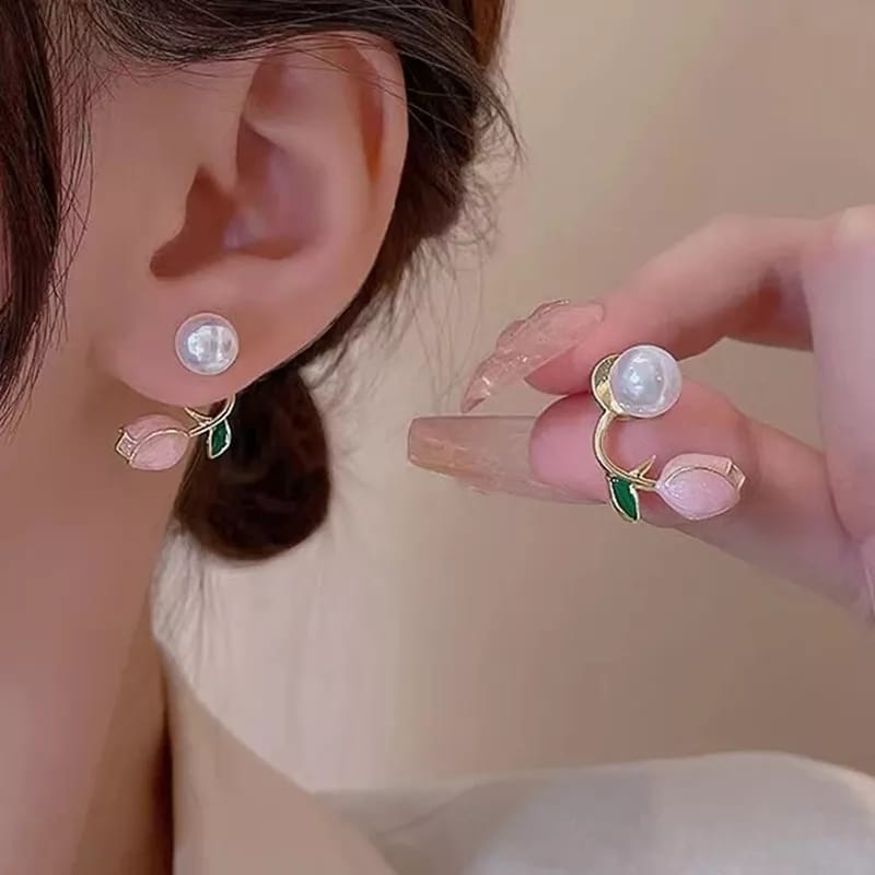 Pearl Rosebud - Ear Studs