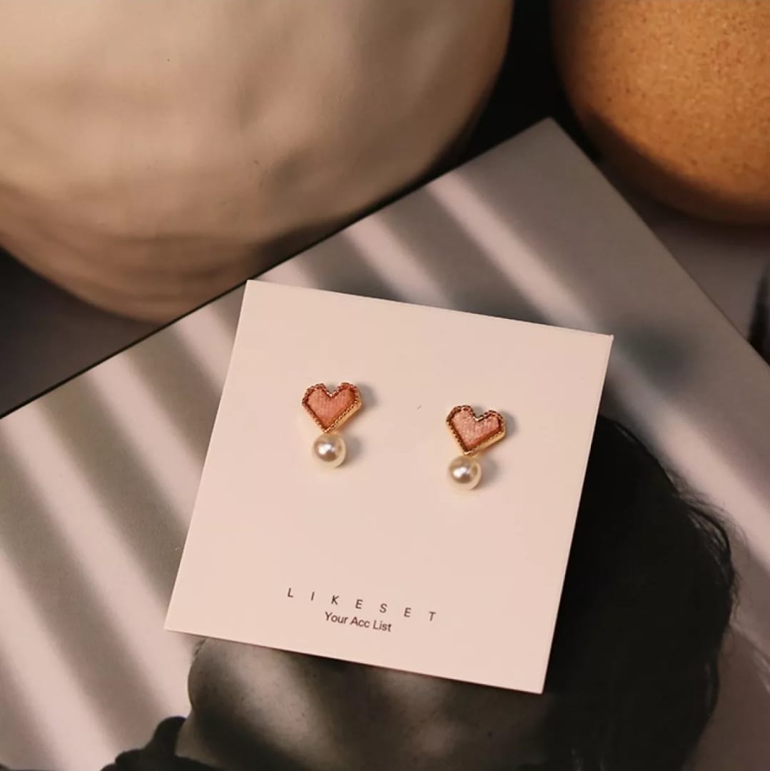 Heart & Pearl - Ear Studs