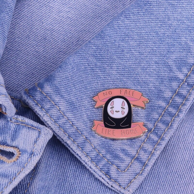 No Face Like Home - Enamel Pin