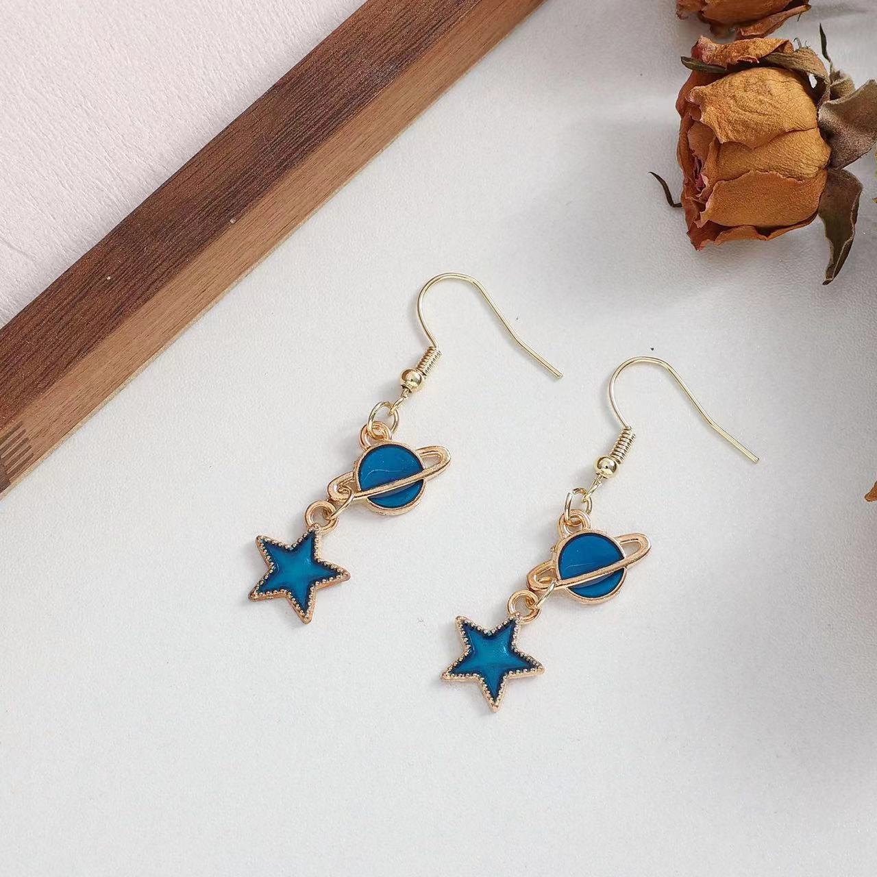 Planet  & Star Earring - Style 1