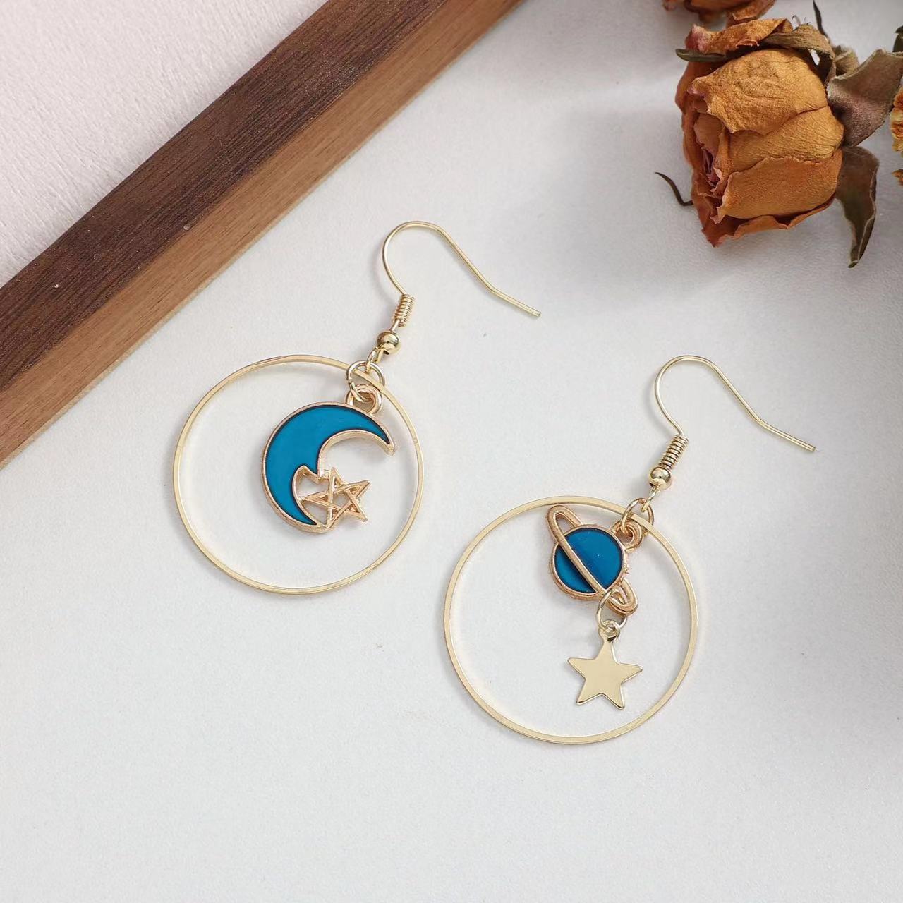 Planet Moon & Star Earring - Style 2