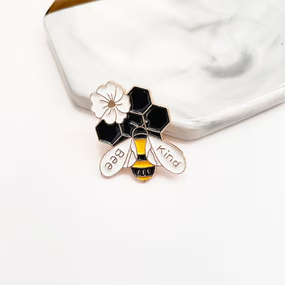 Be kind Honey Comb  - Enamel Pin