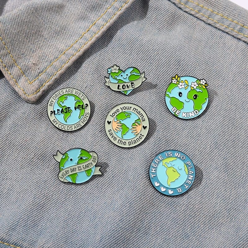 Planet Earth - Enamel Pin