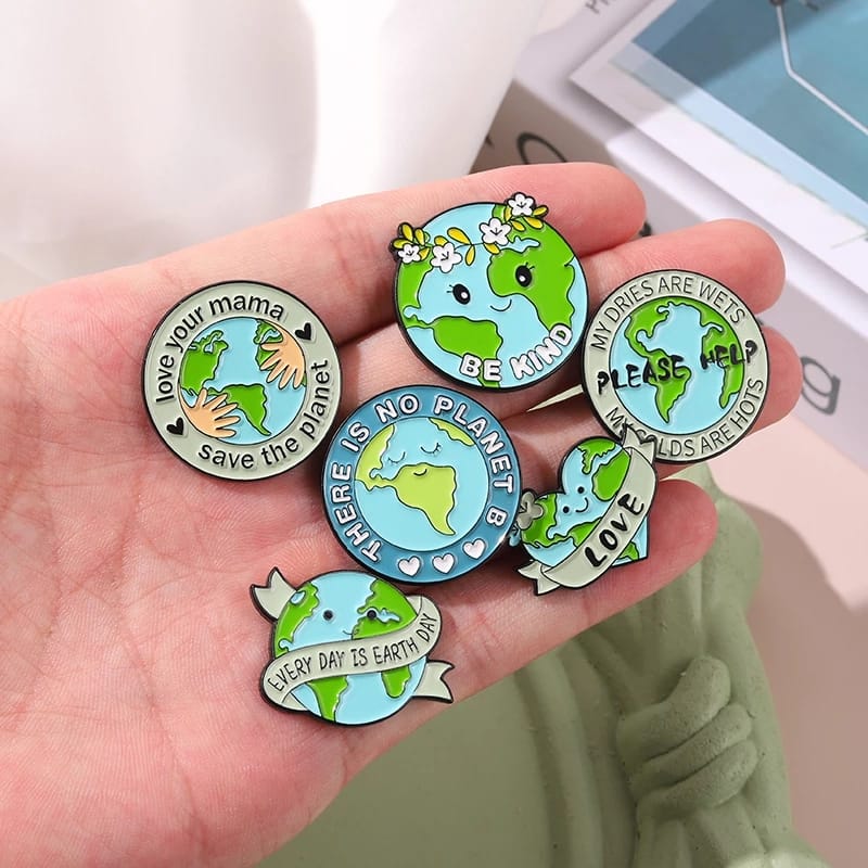 Planet Earth - Enamel Pin